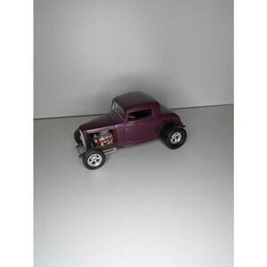 Vintage Revell 1932 Ford Deuce 1/25 Scale Car Kit Finished-JunkYard